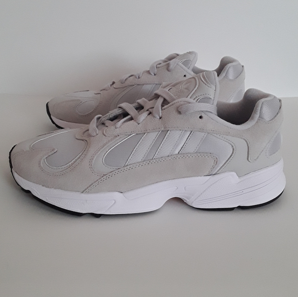 NWT Adidas YUNG-1 Men's Shoes Size 10.5 Gray White